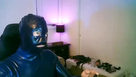 latexminheadroom online show from October 2, 2:21 am
