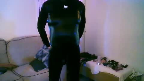 latexminheadroom online show from October 15, 2:15 am