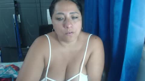 latin_big_boobs online show from November 26, 4:43 am