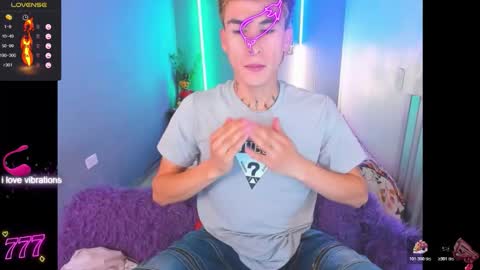 latin_boysxxx_ online show from March 19, 2:06 am