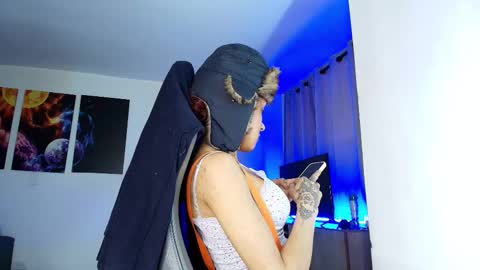 instagramlatin goddessx   im nikoll online show from March 27, 2:29 pm