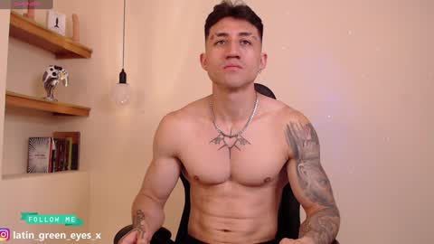 latin_green_eyes_ online show from January 15, 10:57 pm