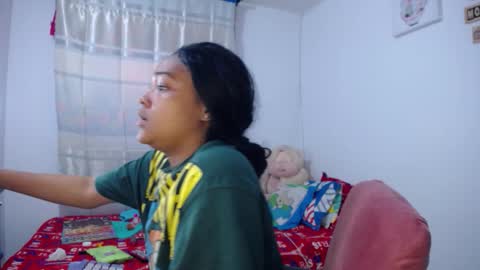 Snapshot of latin_rihanna_j chatting on October 7, 10:17 pm karen online show from October 7, 10:17 pm