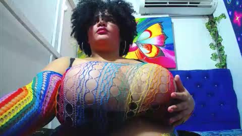 latina_bigboos12 online show from March 6, 3:16 am