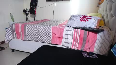 Snapshot of latinasexy_001 chatting on January 29, 9:39 pm LORENA online show from January 29, 9:39 pm