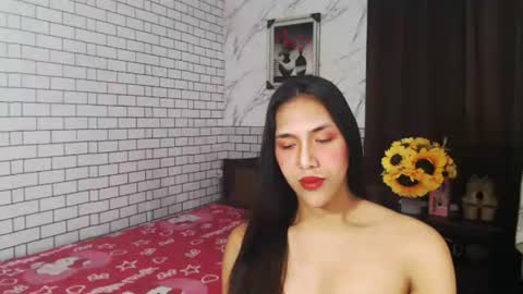 Snapshot of latinatshugecock chatting on October 16, 6:13 am Cha online show from October 16, 6:13 am