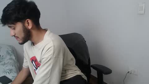 camilo online show from December 14, 12:22 am