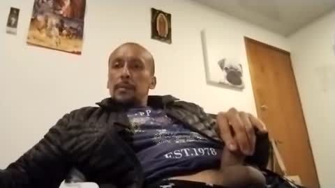 latinhardfucker1980 online show from January 5, 9:26 am