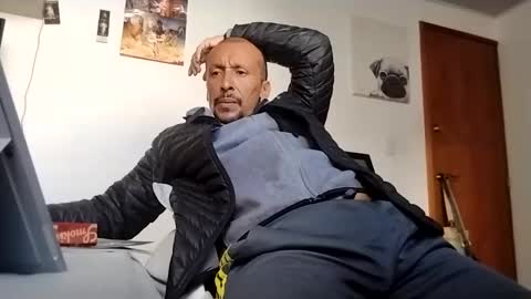 latinhardfucker1980 online show from January 12, 12:55 pm