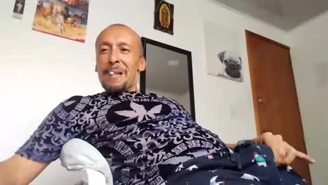 latinhardfucker1980 online show from January 2, 12:03 pm