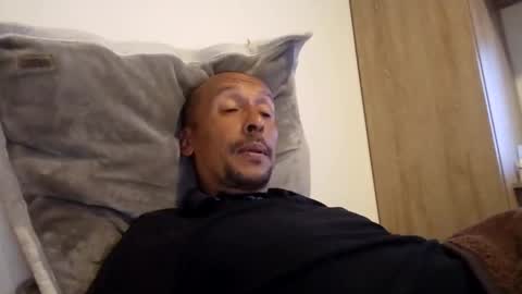 latinhardfucker1980 online show from December 23, 11:04 am