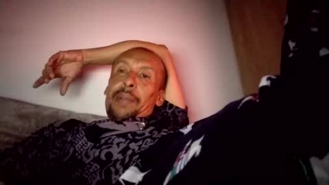 latinhardfucker1980 online show from January 2, 3:48 am