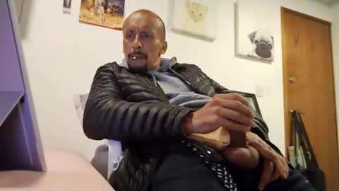 latinhardfuker1980 online show from February 5, 12:10 am