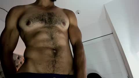 Snapshot of latinhotboys1 chatting on December 16, 5:49 am Zeus online show from December 16, 5:49 am