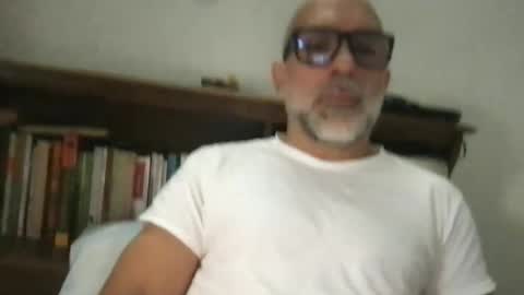 latino_to20 online show from June 13, 9:25 pm