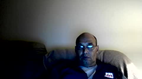 Snapshot of latinoinfla chatting on September 18, 1:42 am latinoinfla online show from September 18, 1:42 am