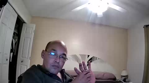 Snapshot of latinoinfla chatting on October 15, 2:04 am latinoinfla online show from October 15, 2:04 am