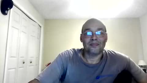 Snapshot of latinoinfla chatting on October 19, 7:51 pm latinoinfla online show from October 19, 7:51 pm