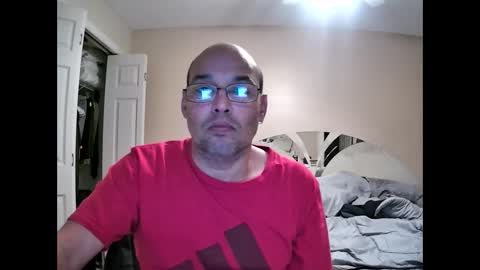 Snapshot of latinoinfla chatting on December 8, 1:41 am latinoinfla online show from December 8, 1:41 am