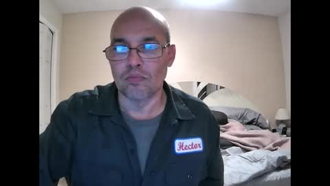 Snapshot of latinoinfla chatting on December 14, 4:23 am latinoinfla online show from December 14, 4:23 am