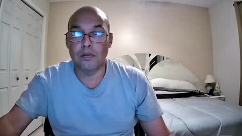 Snapshot of latinoinfla chatting on October 1, 1:59 am latinoinfla online show from October 1, 1:59 am