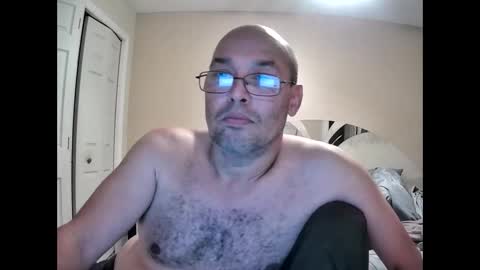 Snapshot of latinoinfla chatting on December 15, 3:34 am latinoinfla online show from December 15, 3:34 am