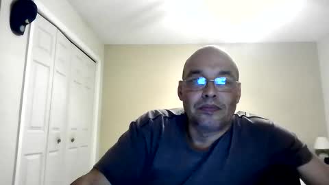 Snapshot of latinoinfla chatting on October 10, 1:55 am latinoinfla online show from October 10, 1:55 am