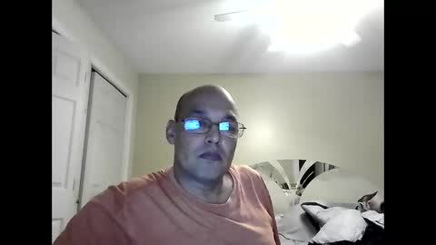 Snapshot of latinoinfla chatting on December 16, 3:08 am latinoinfla online show from December 16, 3:08 am