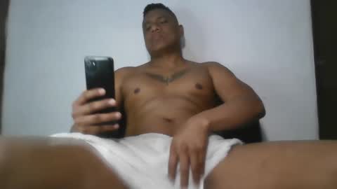 latinrayf online show from December 3, 5:52 am