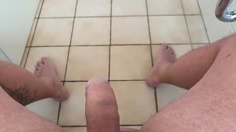 latti40 online show from April 10, 8:41 am