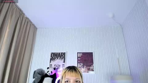 laukyubey1 online show from March 19, 9:09 pm