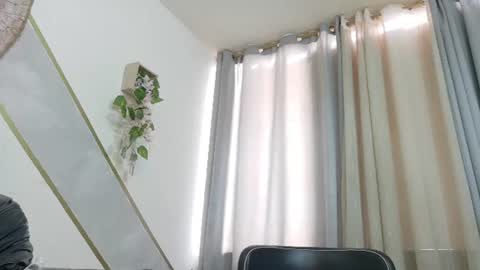     online show from July 23, 12:58 pm