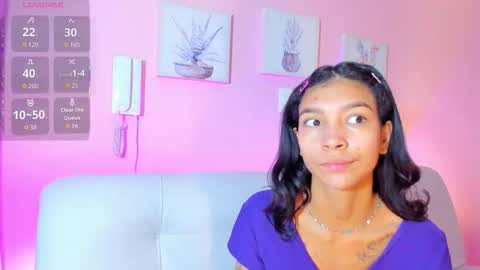 Laura online show from November 12, 1:13 pm