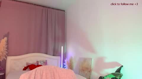 Snapshot of laura_coy chatting on September 27, 8:28 pm Laura online show from September 27, 8:28 pm
