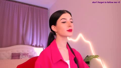 Laura online show from May 17, 8:40 pm