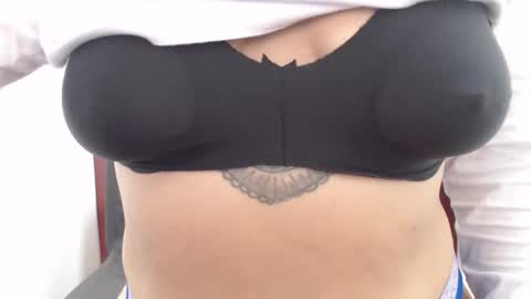 Snapshot of laura_hotyy chatting on September 25, 6:48 pm  Laura  online show from September 25, 6:48 pm