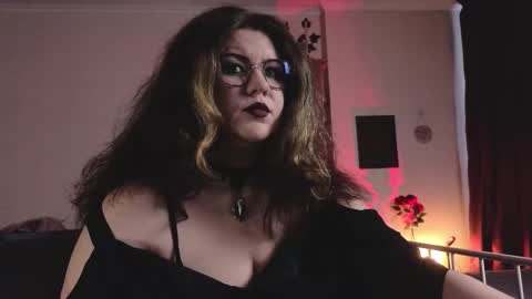 Miss Laura online show from February 10, 11:02 am