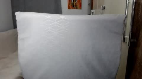 Laura online show from January 6, 11:20 pm