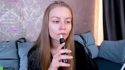 Snapshot of laura_pudd chatting on October 9, 8:53 am Laura online show from October 9, 8:53 am