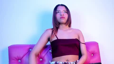 laura_serena online show from December 18, 1:06 pm