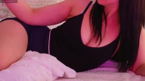 NatalieDelight online show from May 14, 7:39 am