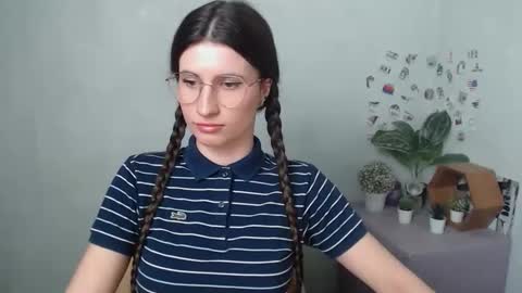 Laura online show from March 1, 8:51 am