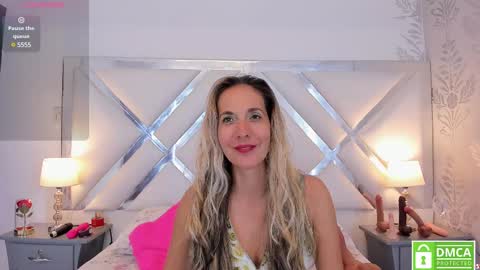 Snapshot of laurafarrely chatting on February 26, 7:55 am Laura online show from February 26, 7:55 am