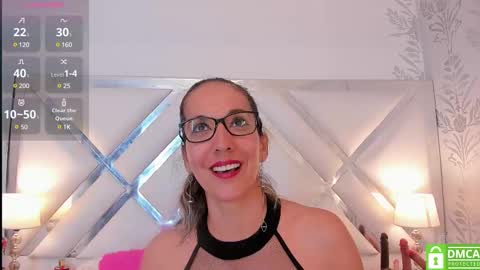 Snapshot of laurafarrely chatting on March 4, 8:35 am Laura online show from March 4, 8:35 am