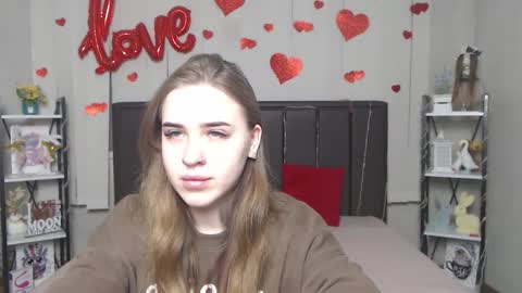 LauraHlot online show from March 4, 6:32 am