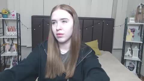 LauraHlot online show from September 16, 6:33 pm