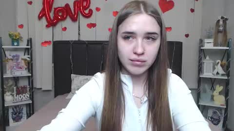 LauraHlot online show from March 18, 6:58 pm