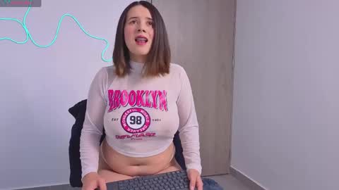 Laura online show from June 8, 10:10 pm