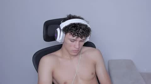 Laureent online show from September 23, 7:53 pm