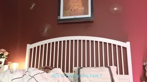 Lauren Brite online show from November 12, 12:24 am